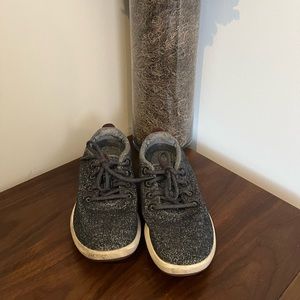 Allbirds Natural Grey Mizzle Wool Runner size 8
